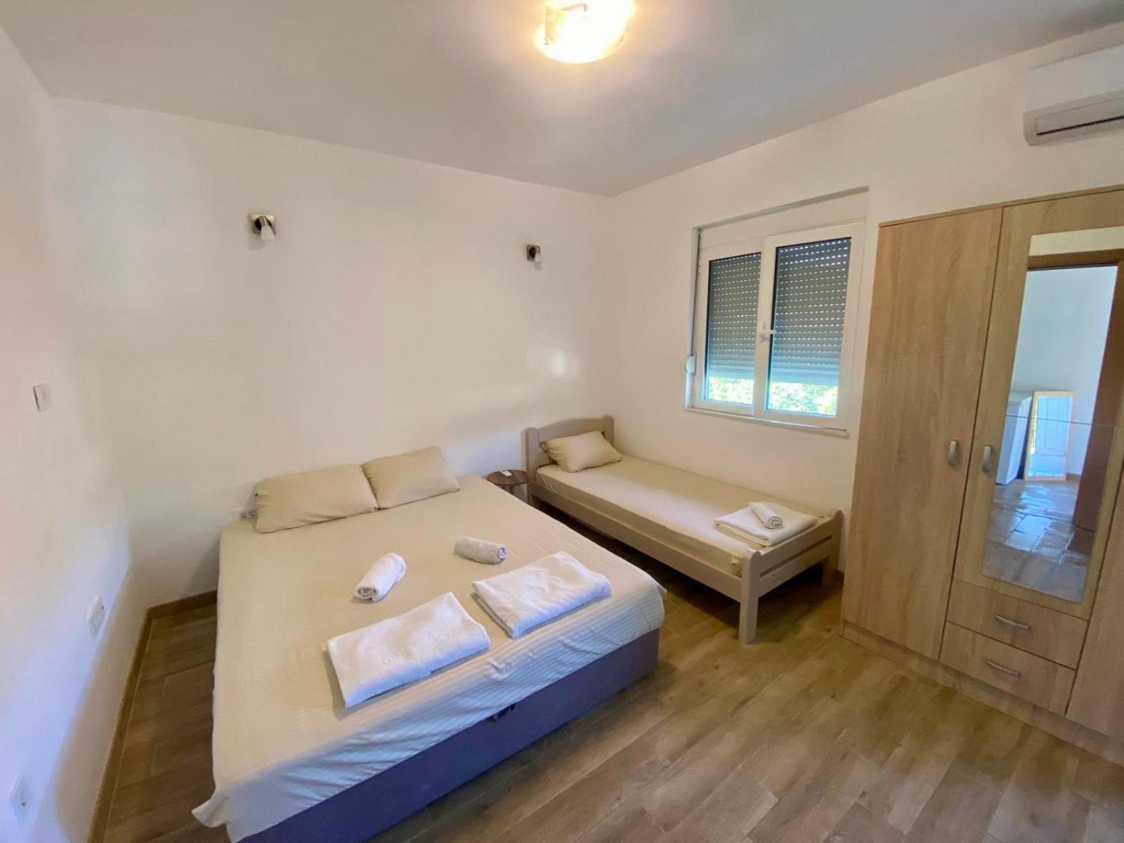 Apartment Stefanos Zelenika